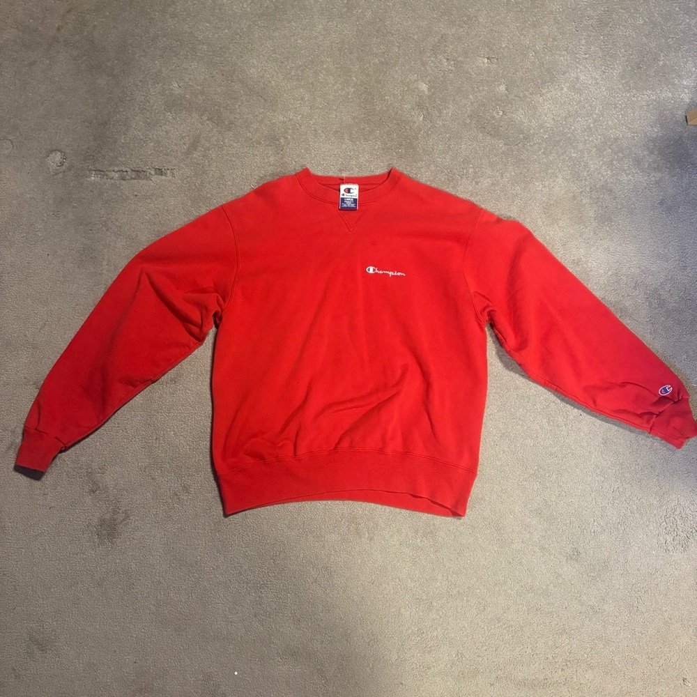 Vintage Y2K Champion Men's  Red Crewneck Sweater Size L